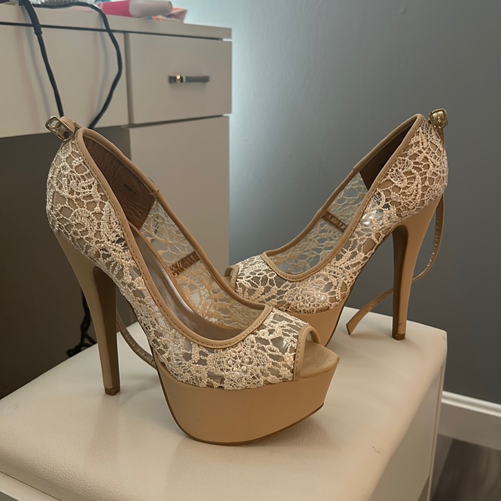 Charlotte Russe heals size 9